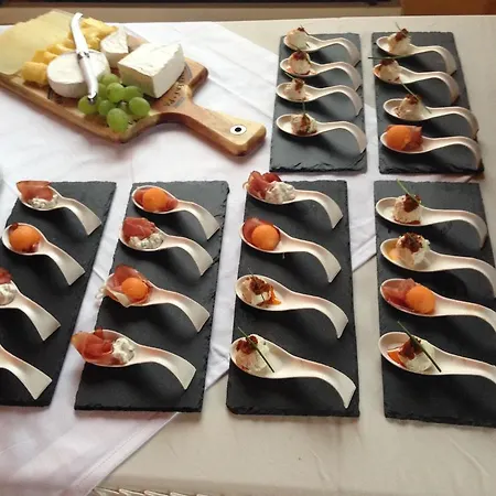 Bed & Breakfast Lobarat Panzio