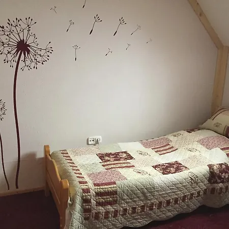 Bed & Breakfast Lobarat Panzio *