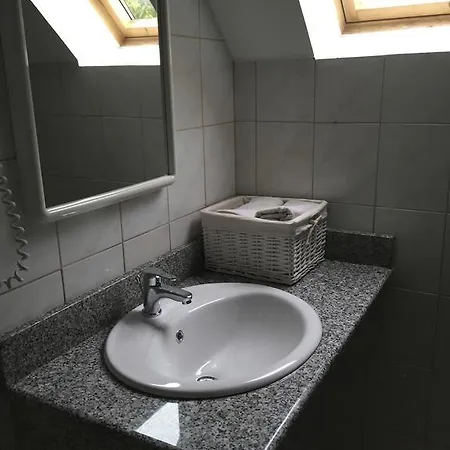 Bed & Breakfast Lobarat Panzio *