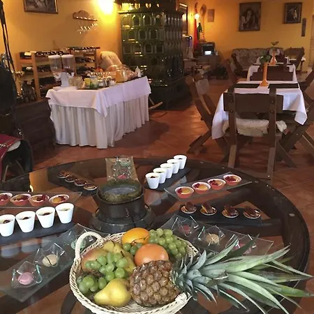 Couette-café Lobarat Panzio *