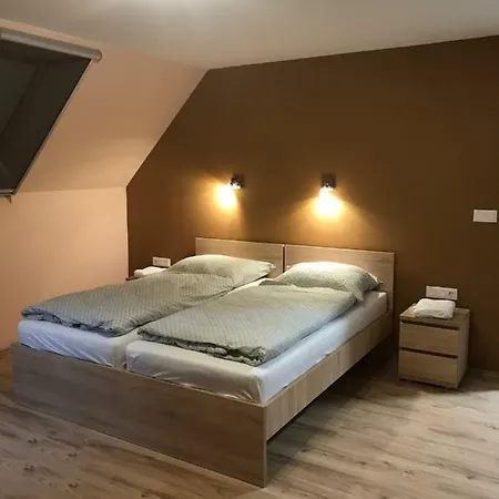 Lobarat Panzio Bed & Breakfast *